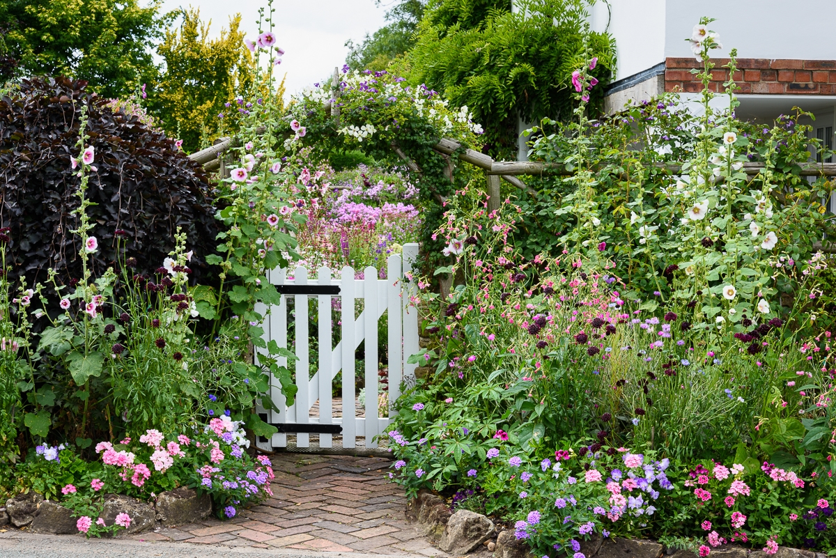 Grafton Cottage, BartonunderNeedwood, Staffordshire, DE13 8AL National Garden Scheme